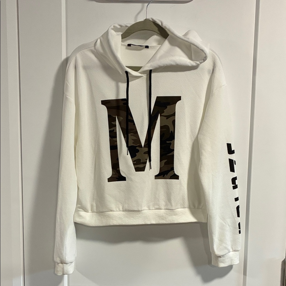 SHEIN White cropped hooded top -size M